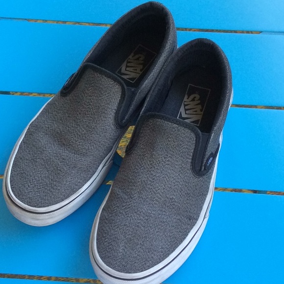 vans crabtree valley mall